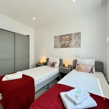 Amazing With Pool By Homing Villa