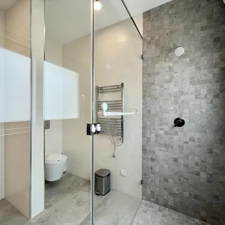 Villa Amazing With Pool By Homing *